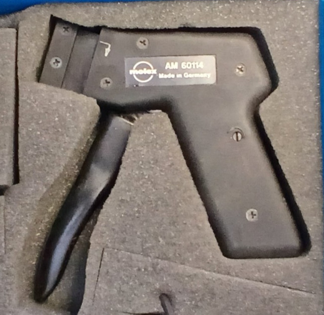 MOLEX AM-60114 CRIMPING TOOL