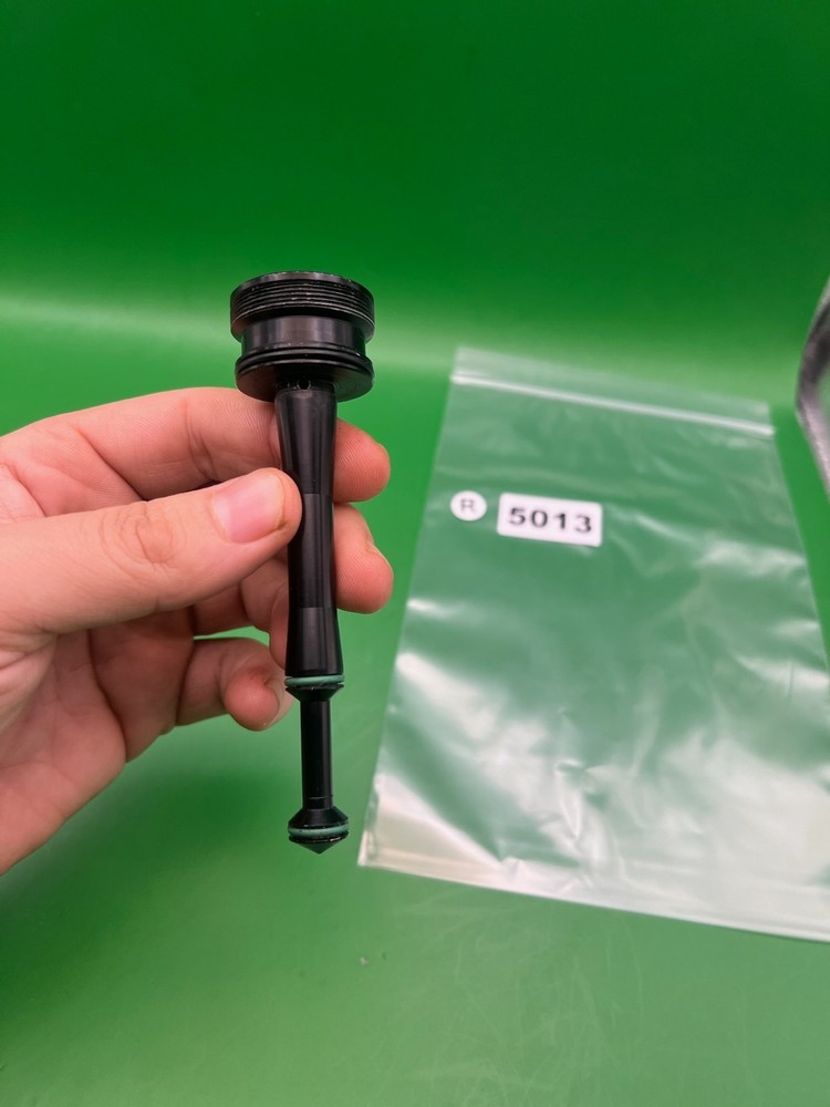 Black Smart Parts Shocker NXT Bolt Guide