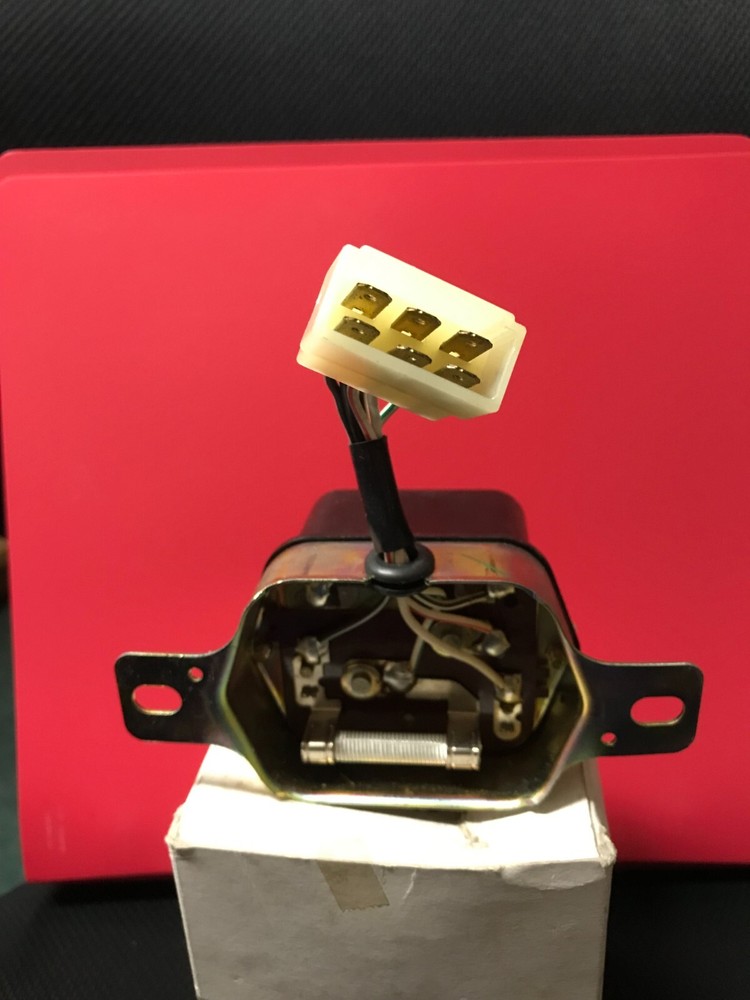 185516010 Perkins 12v. Regulator