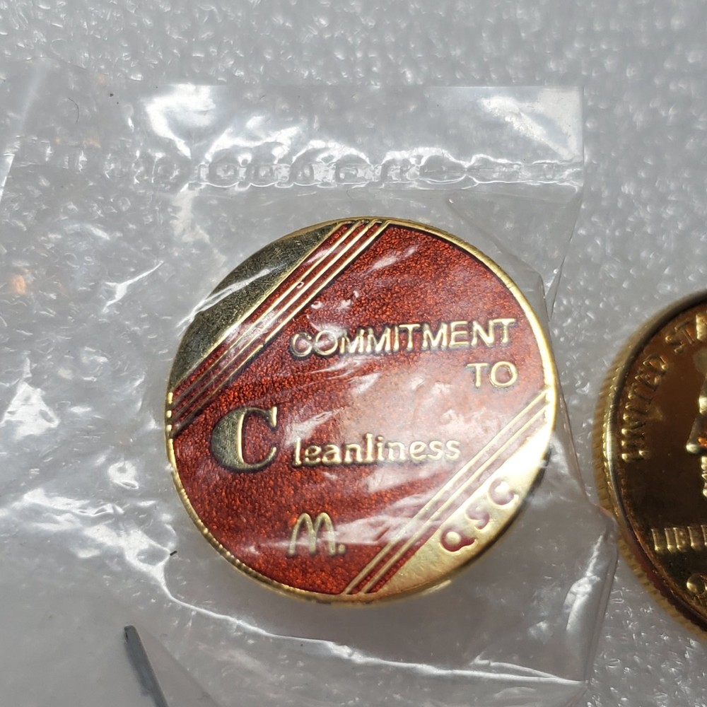 McDonald's Commitment to Cleanliness QSC Employee Pin Gold Tone