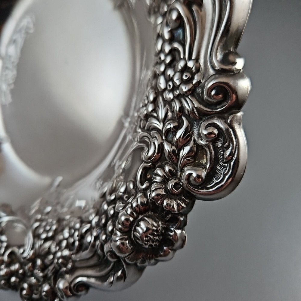 ⭐️Vintage Oneida Silver Plated Serving Dish