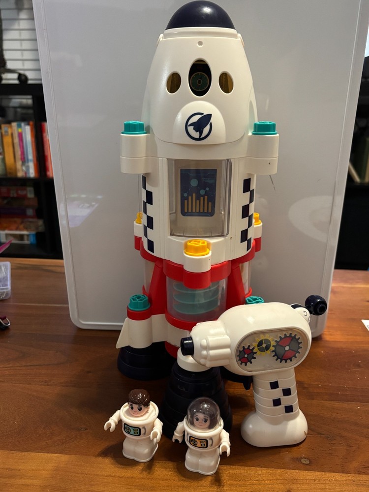 Space Adventure take Apart Rocket Ship WORKS!!