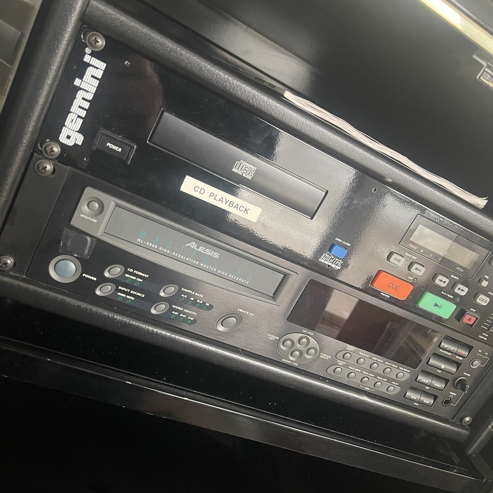 Gemini CD-110 Professional Single Rack-Mountable DJ CD Player EXCELLENT