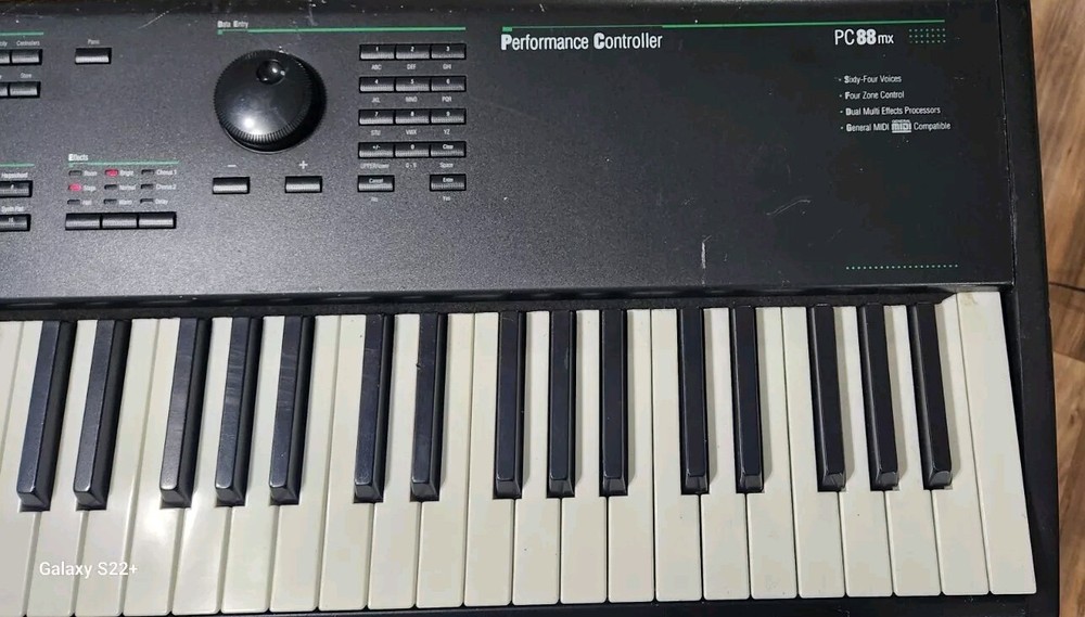Kurzweil PC88MX Keyboard Piano With Hard Case