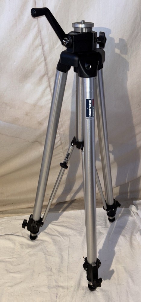 Manfrotto Bogen 3068  tripod  This Is The Latest Version