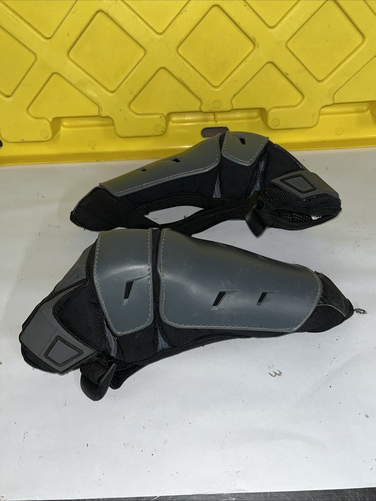 Fox Racing Extreme Elbow Guards, Black/Gray, Size S/M