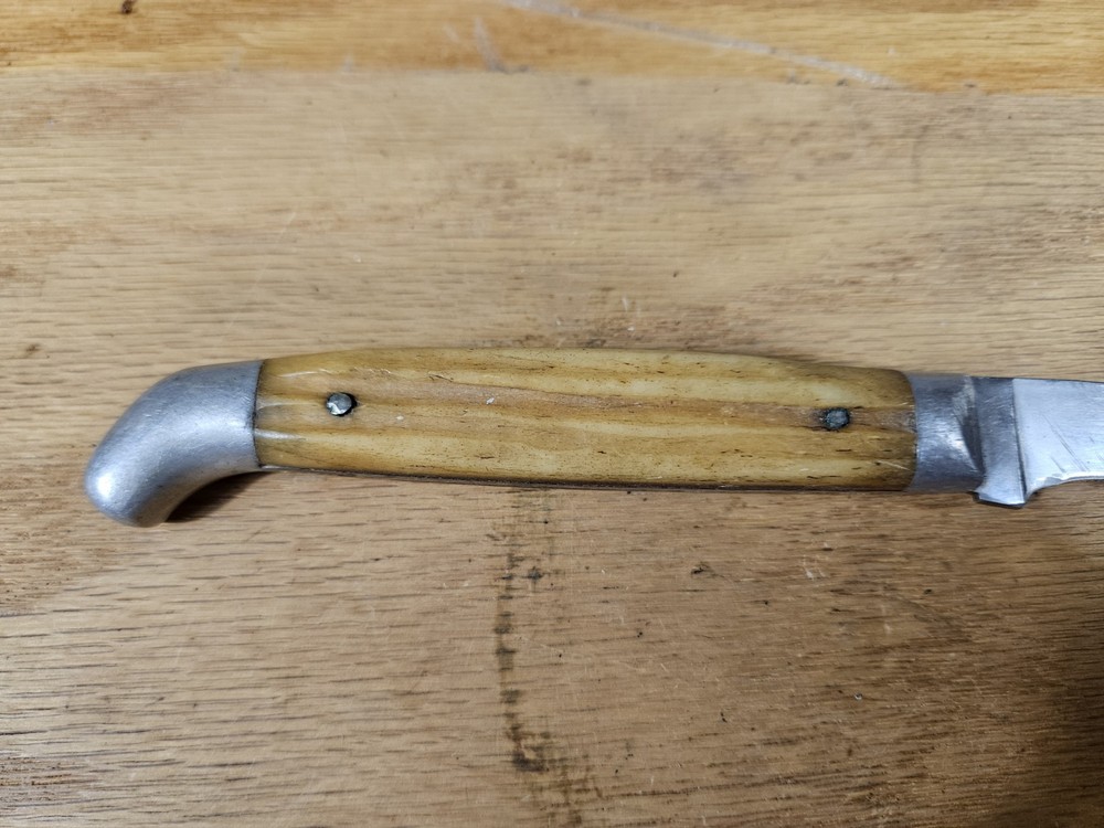 Queen Knife 6.5" Blade. Stag Handle.