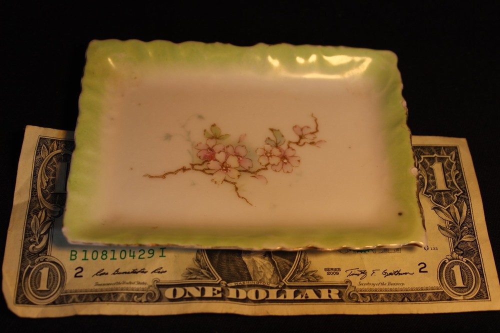 Vintage - Ceramic Flat Tray with Floral decoration