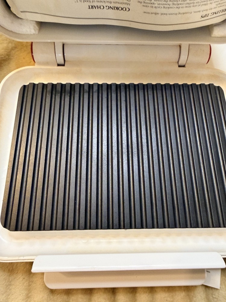 Vintage 60 Second Grill Express 1992 Creative Technologies With box And Extras
