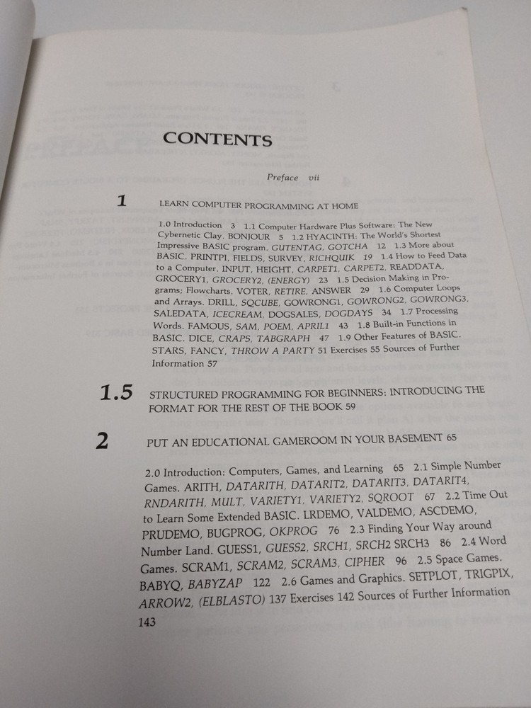 TRS-80 Programming in Style Radio Shack Book 1983 Vintage BASIC Computer Manual