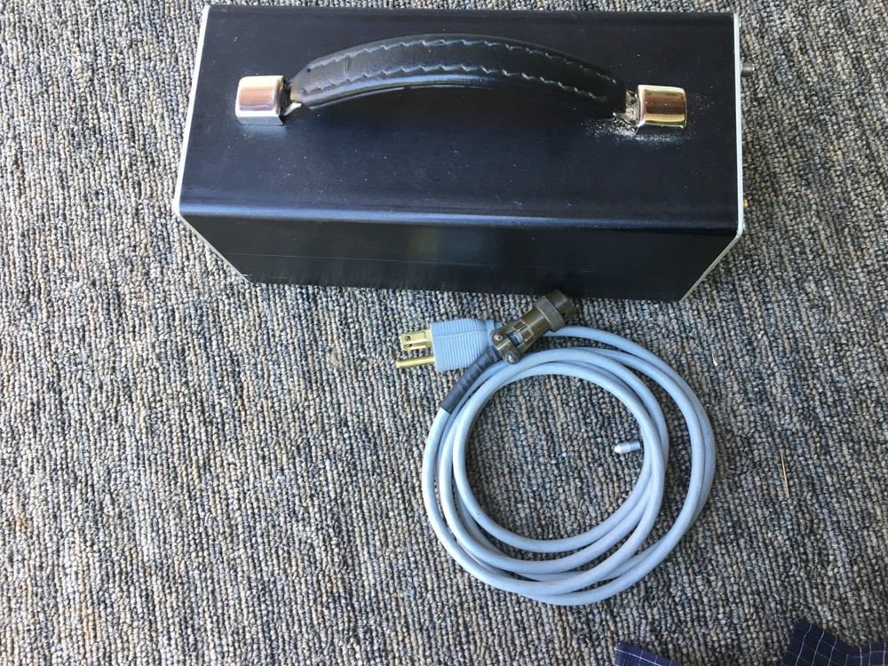 AG&G 820nm Laser Source Class III b. Laser Source