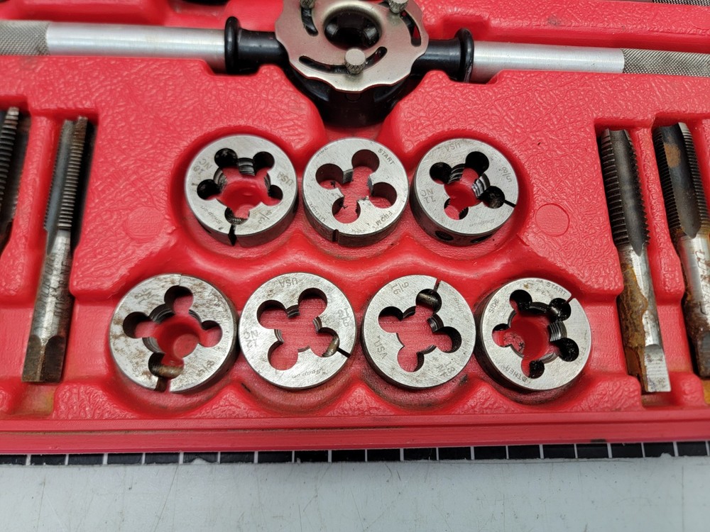 Snap-on Tools Tap and Die Set SAE