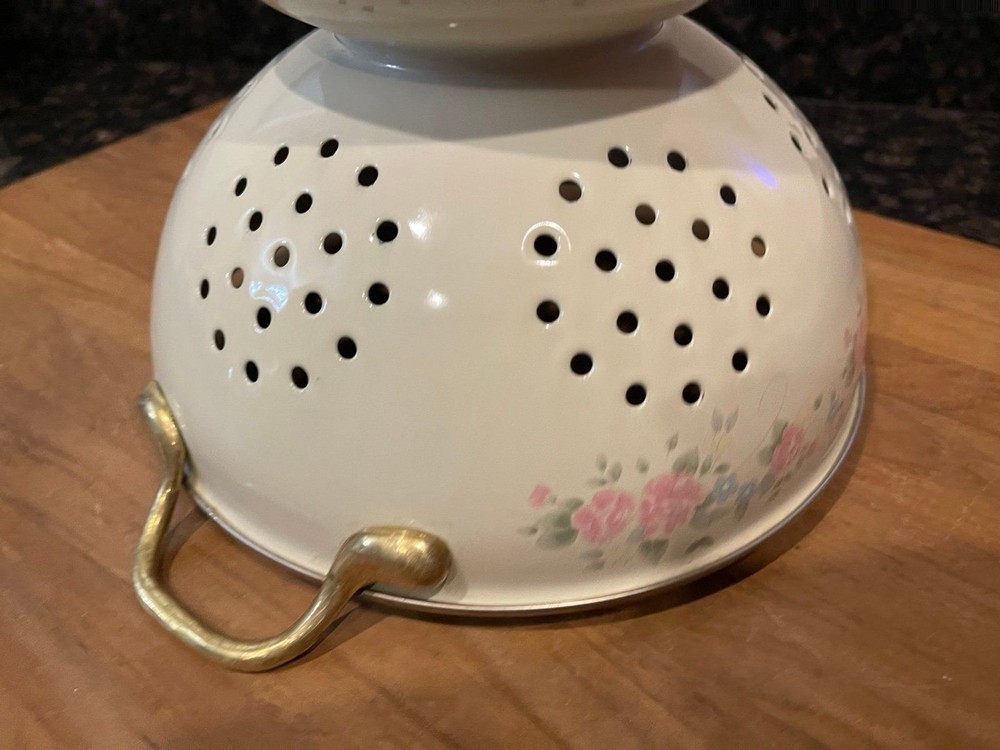 Vintage Pfaltzgraff TEA ROSE Footed Colander