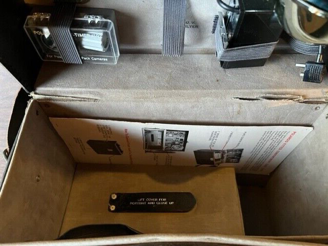 Polaroid Land Camera Automatic 100 - Vintage w/Original Case, Flash, Bulbs, Plus