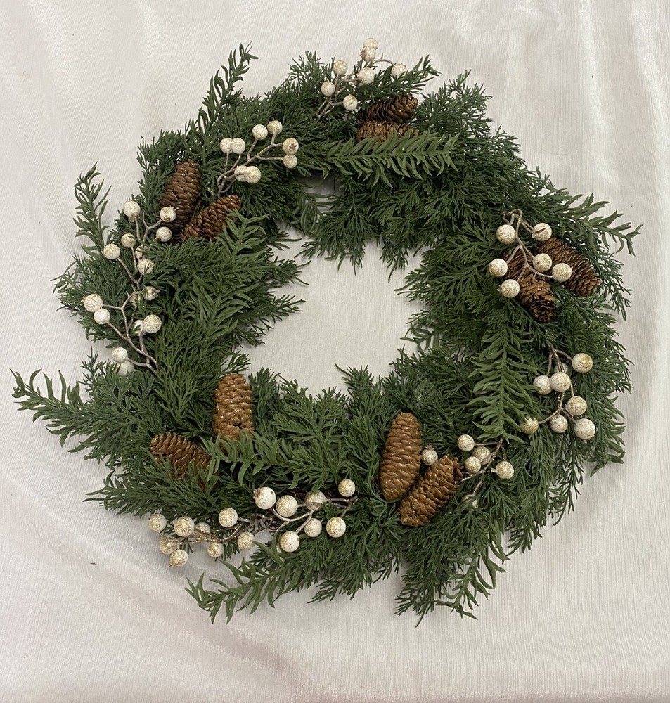 Christmas Holiday Glittery Wreath Deportation