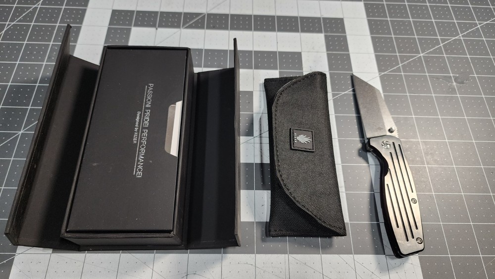 Kizer Knives Ki3480 Rogue - EUC