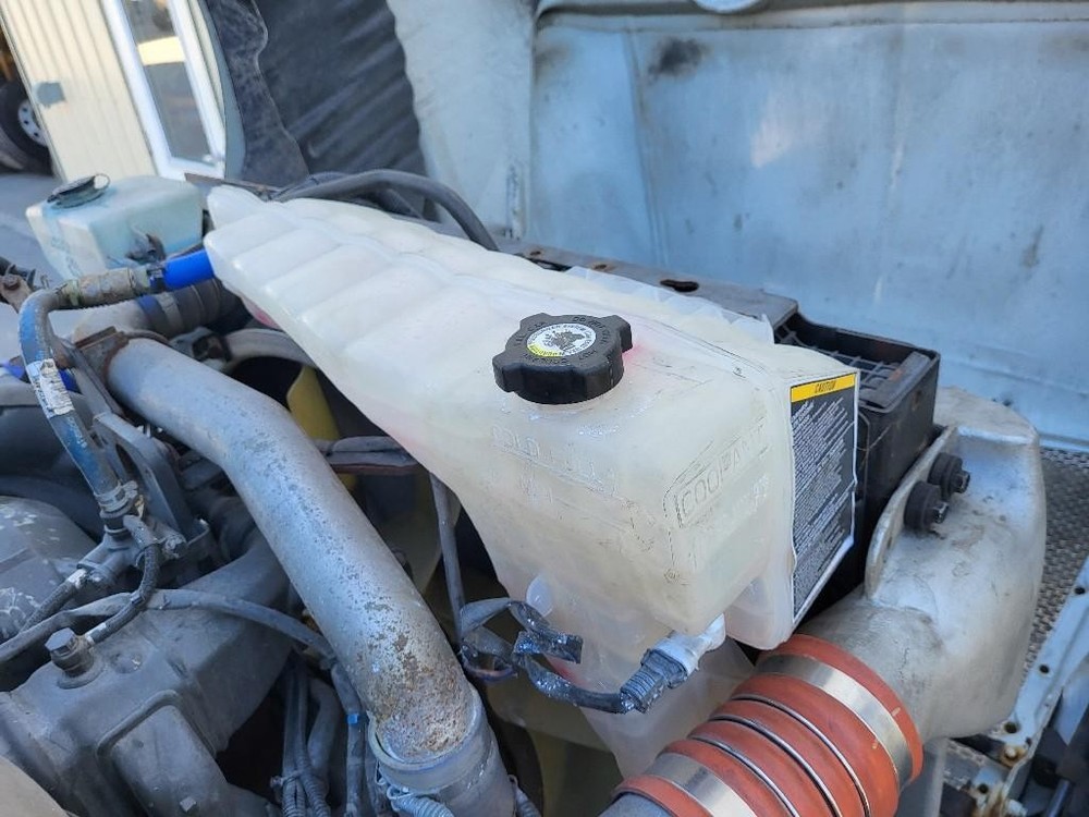 For 2016 PETERBILT 579 RADIATOR OVERFLOW TANK , MN