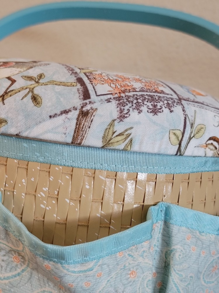 Vintage Sewing Basket With Handle