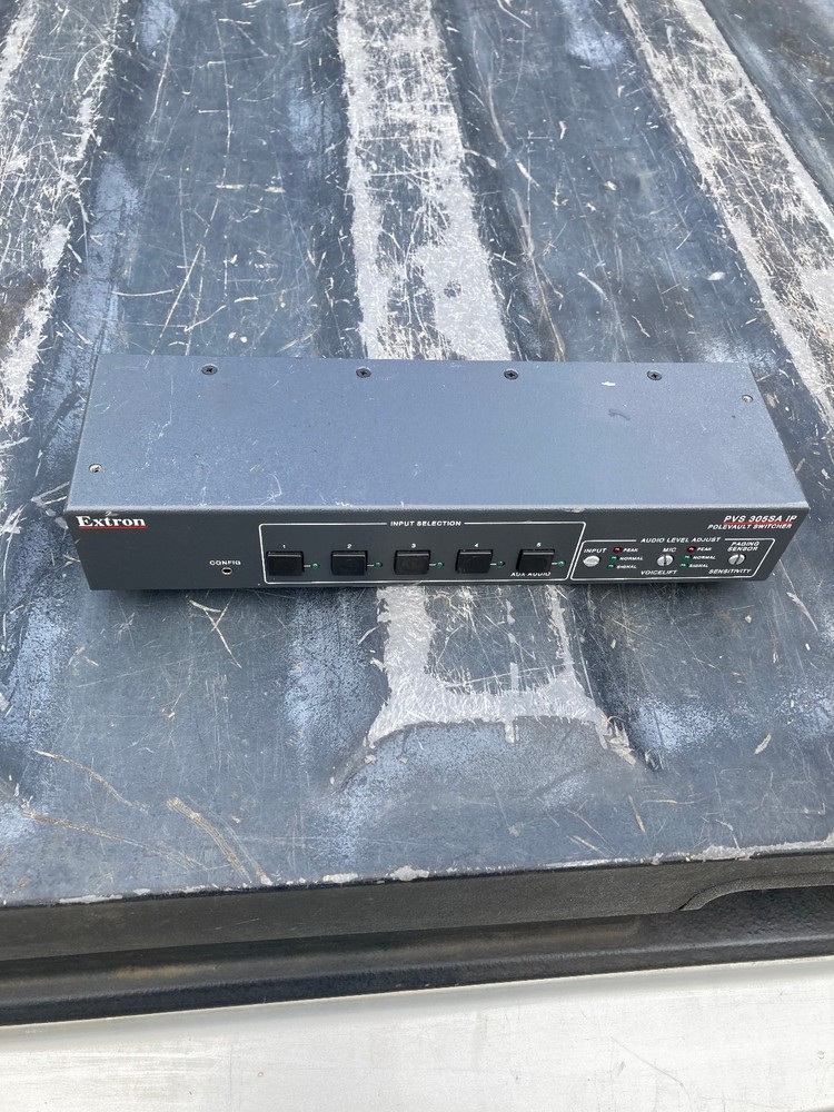 Extron PVS 305SA Polevault Switcher