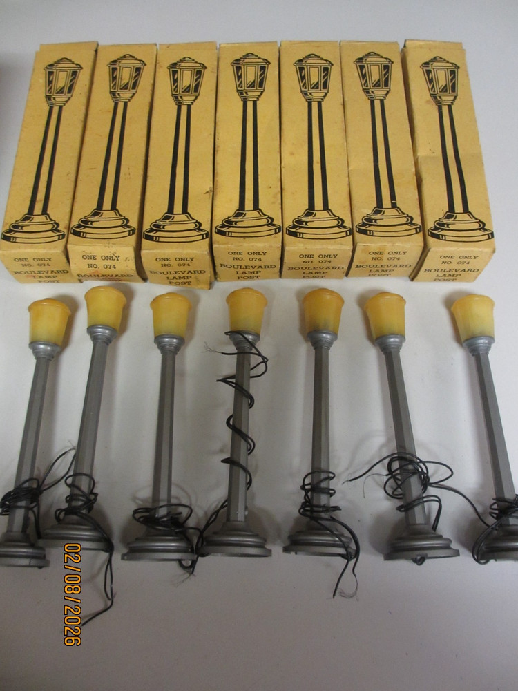 Marx 7 ea. 074 Boulevard Lamp Post + 073/3 set OB