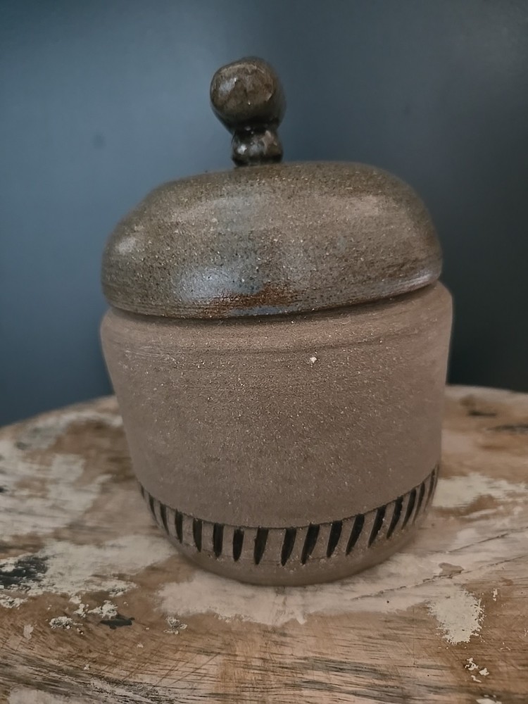 Studio Pottery Stoneware Jar and Lid With Handle. Signed.