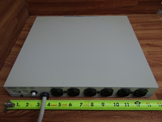 Tripp Lite CCI 6-12 Transient Voltage Surge Suppressor 6-Outlet Command Console