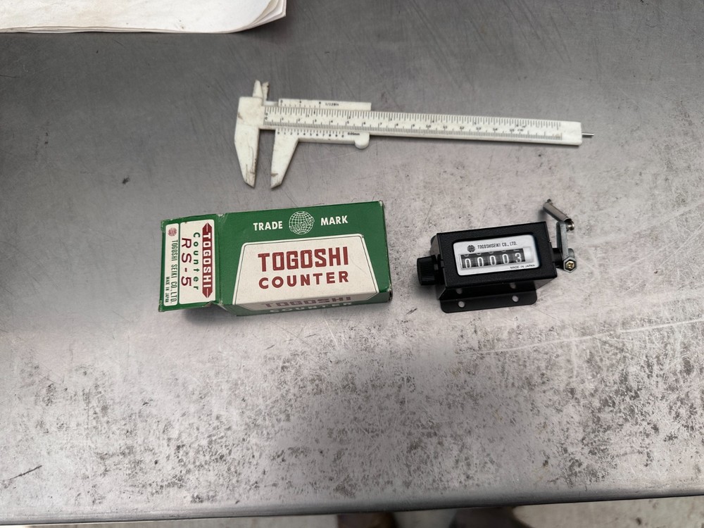 Togoshi RS-5 5 Digit Mechanical Counter