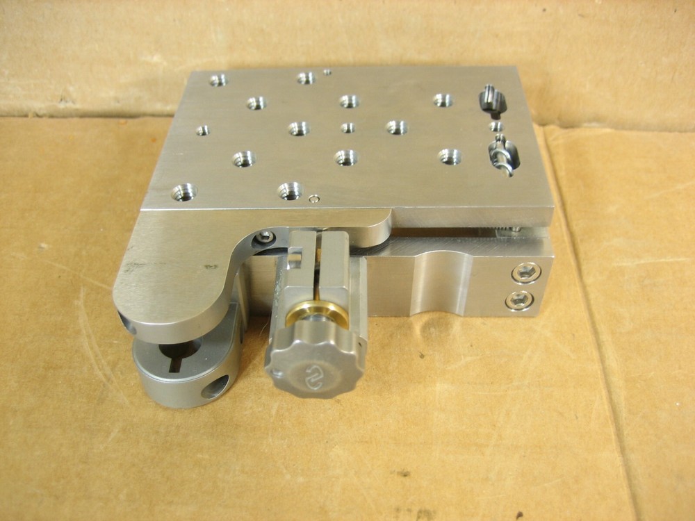 Newport 562F-TILT, Two Axis - Tilt Platform, USED
