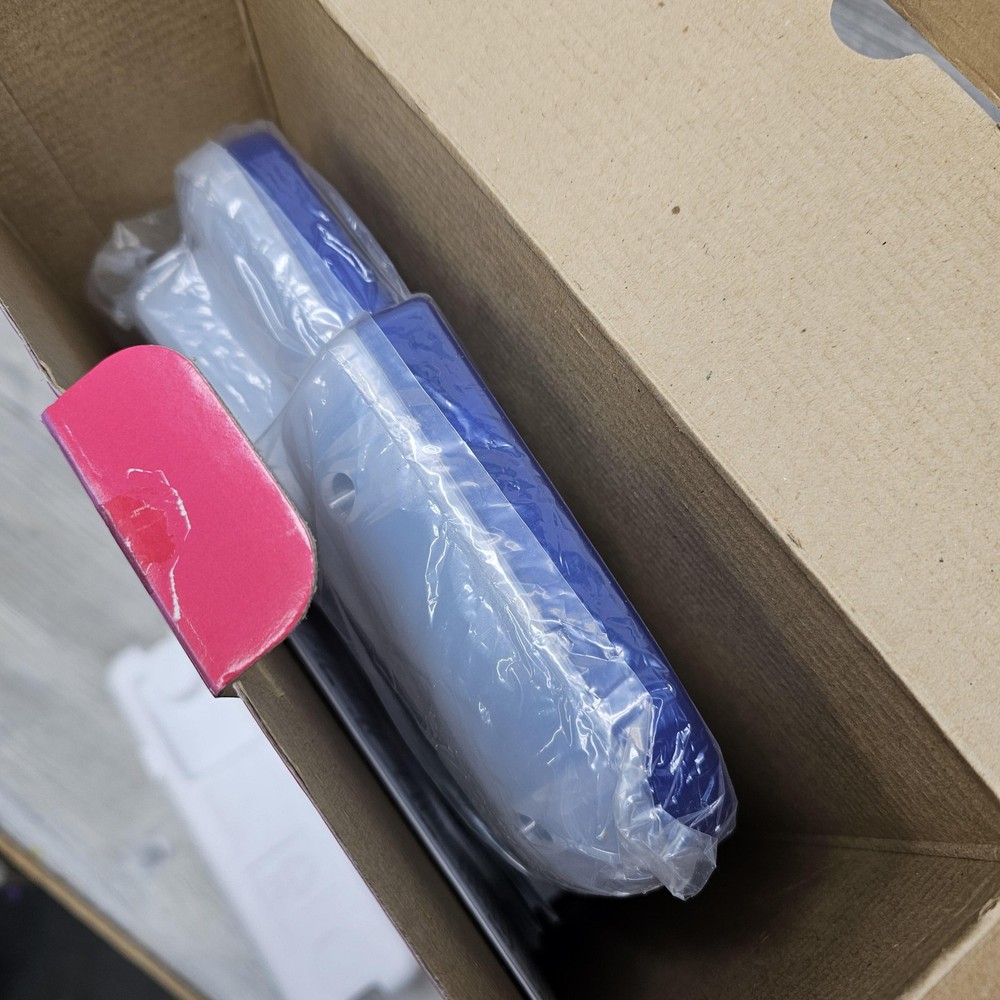 Casio LK-6 Key Lighting 32-Key Blue Learning Electronic Keyboard Battery Powered