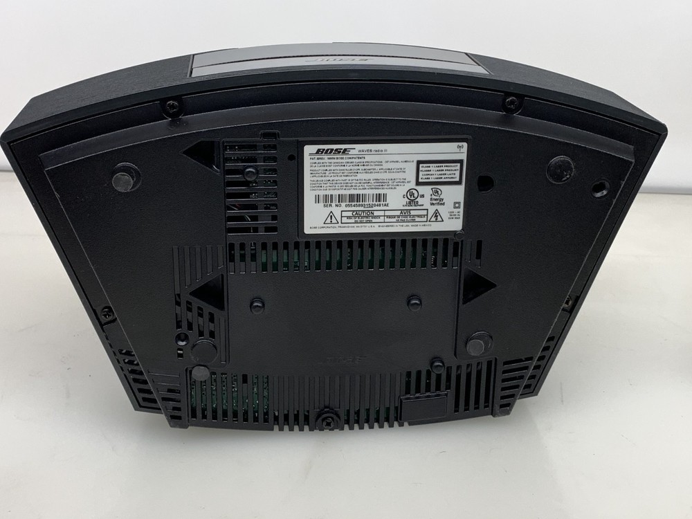 BOSE WAVE III AM/FM RADIO /CD PLAYER