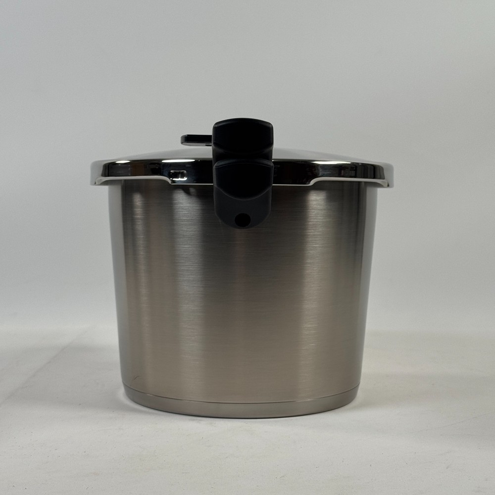 Fissler Pressure Cooker, 6 L, Silver