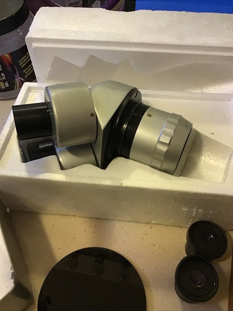 Seiwa Optical Stereoscopic Microscope