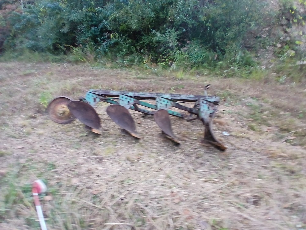 Johndeere Model 4c  Turn Plow