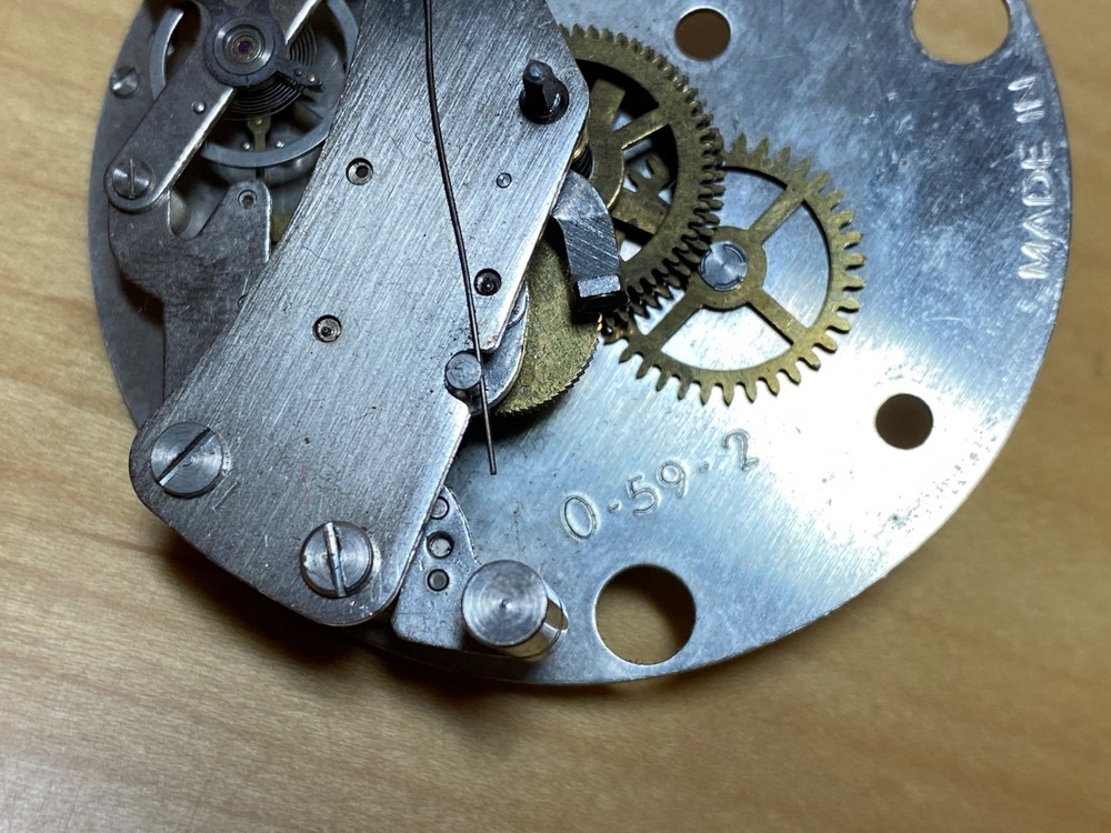 Manual Table Clock Movement - 62 Mm