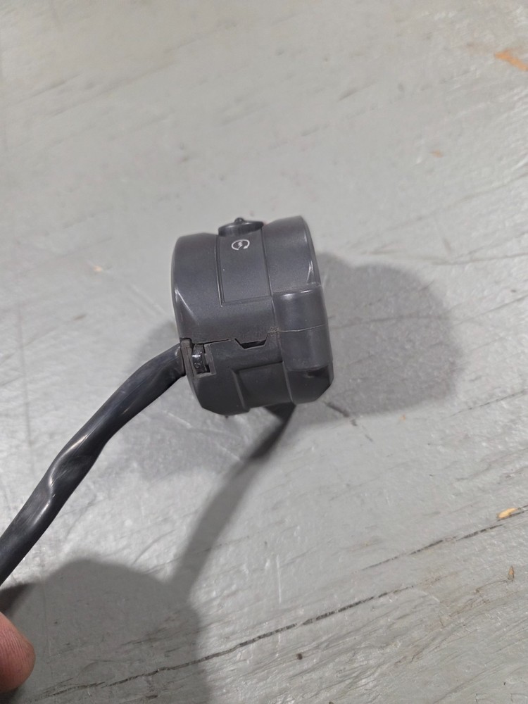 Used 13-14 Ducati Multistrada 1200s Engine Kill Switch 65010131c