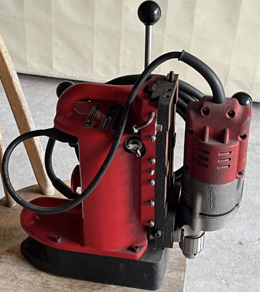Milwaukee Electromagnetic Drill Press