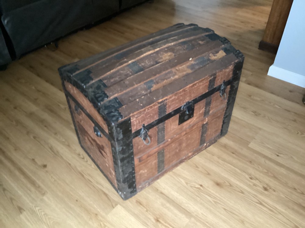 Antique Steemer Trunk 28” wide, 18” deep, 22” high