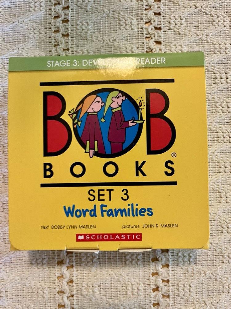 Bob Books Stage 3: Developing Reader (Set 3: Word Families)