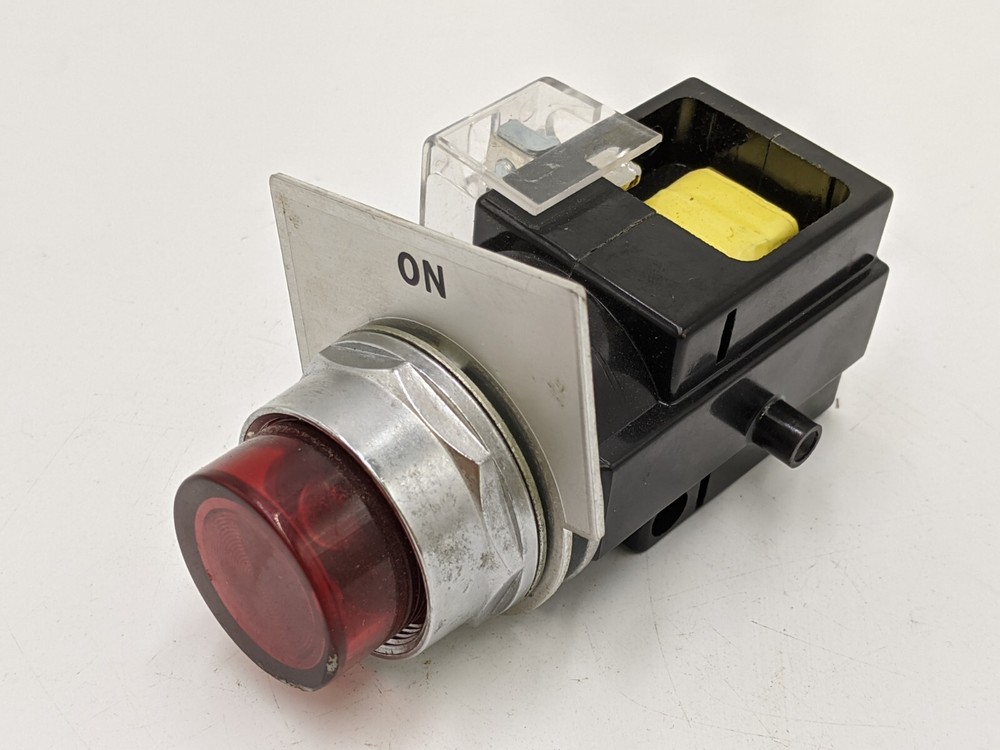 Siemens 52PA4G2 Red Illumination Pilot Light 120 Volt 120V Panel Accessory