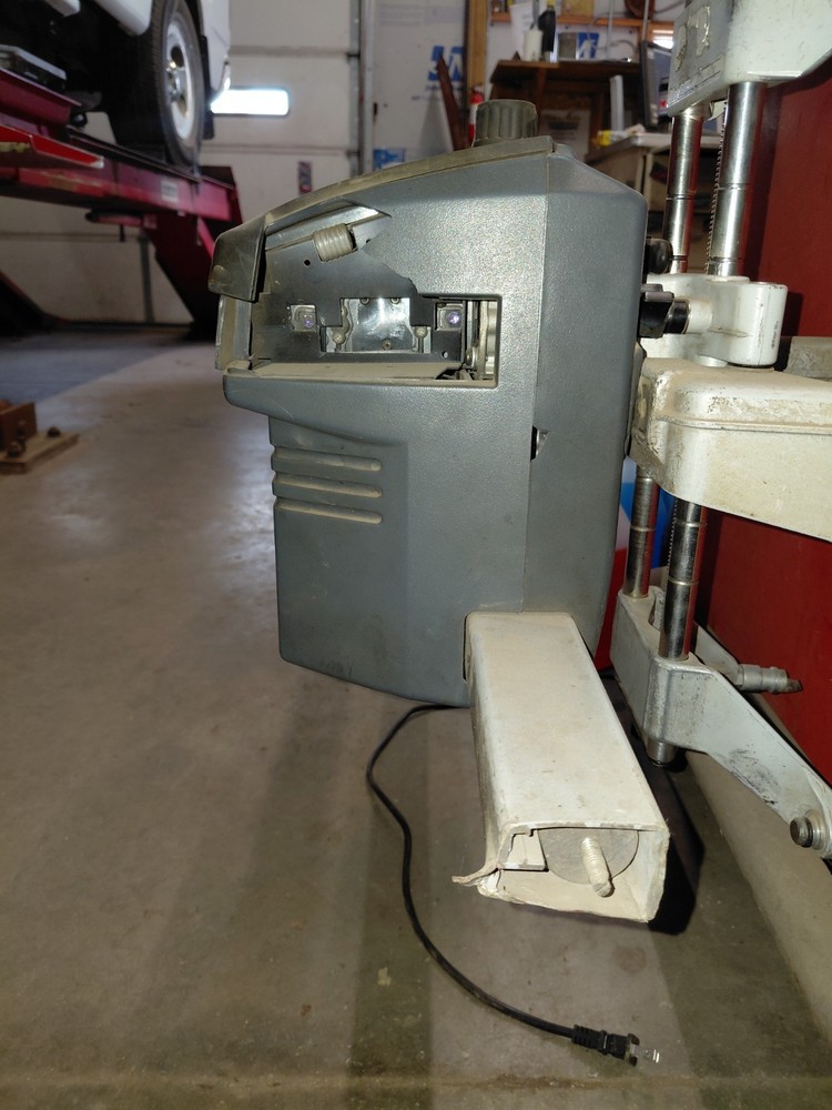 Hunter R611 Wheel Aligner