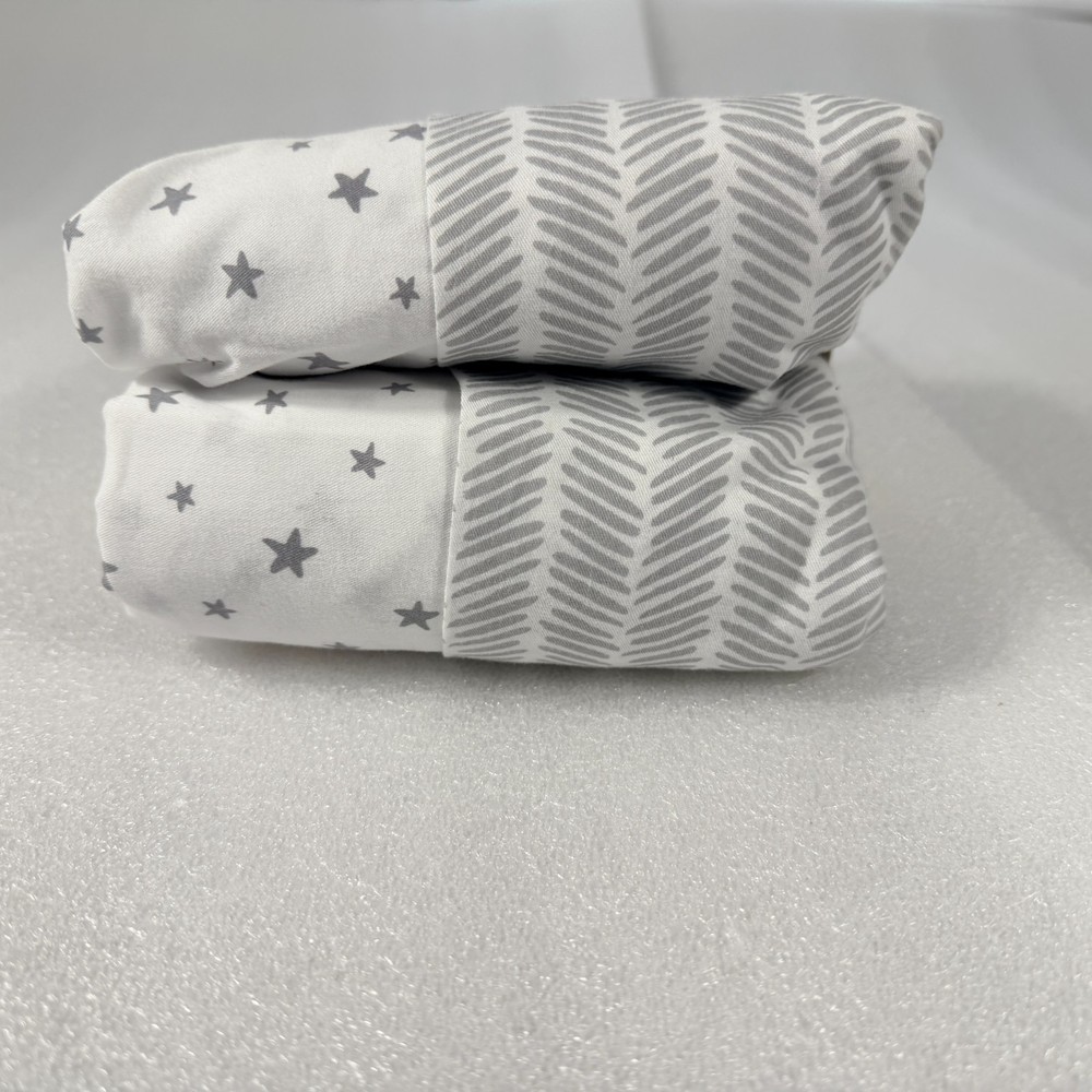 Two Fitted Crib Sheets 28" x 52" 100% Cotton With Soft Finish NWT