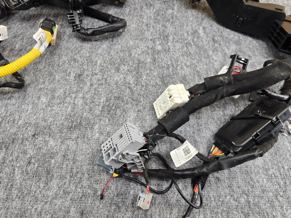 HYUNDAI TUCSON 2025 DASHBOARD INSTRUMENT PANEL HARNESS WIRE MAIN WIRING DASH OEM