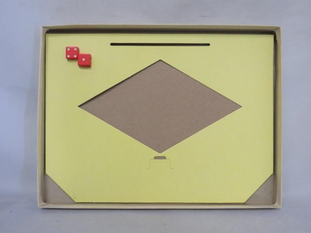 ES Lowe 1974 : NEVADA CRAPS - Cloth Layout & 2 Dice game (EX)