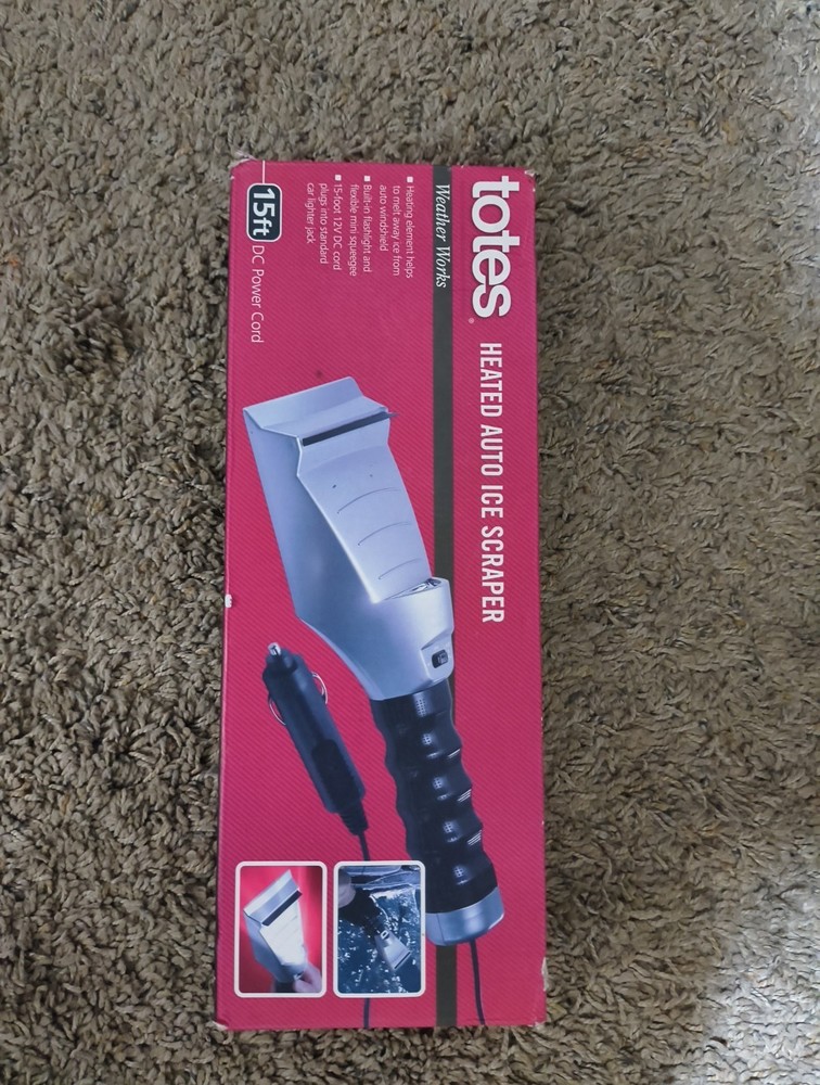 totes Heated Auto Ice Scraper Brand New