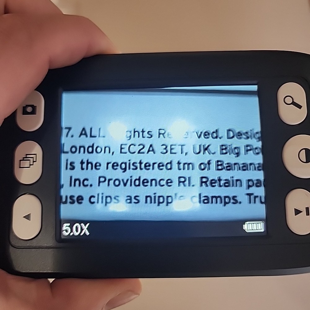 Handheld Digital Low Vision Magnifier Hammacher Schlemmer Electronic Tested Work