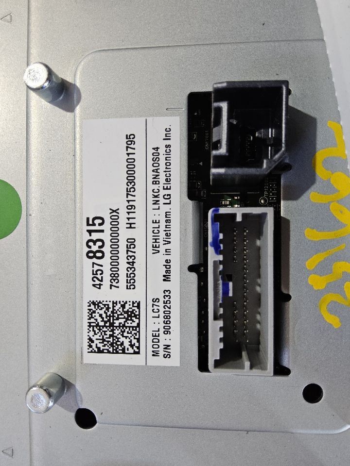 2018-2019 Chevy Silverado Dash Mounted 7" Display Screen Opt IOB