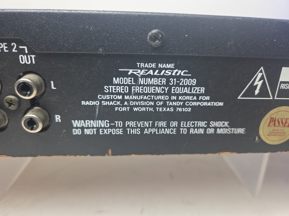 Realistic 12 Band Stereo Frequency Equalizer 31-2009