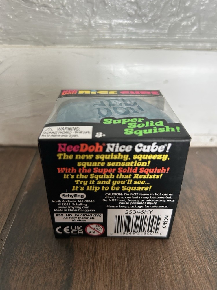 ***NIB*** (4) NeeDoh Nice Cube