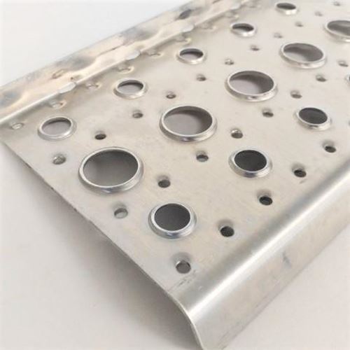 Freightliner 32.50" x 6.25" Tread Plate