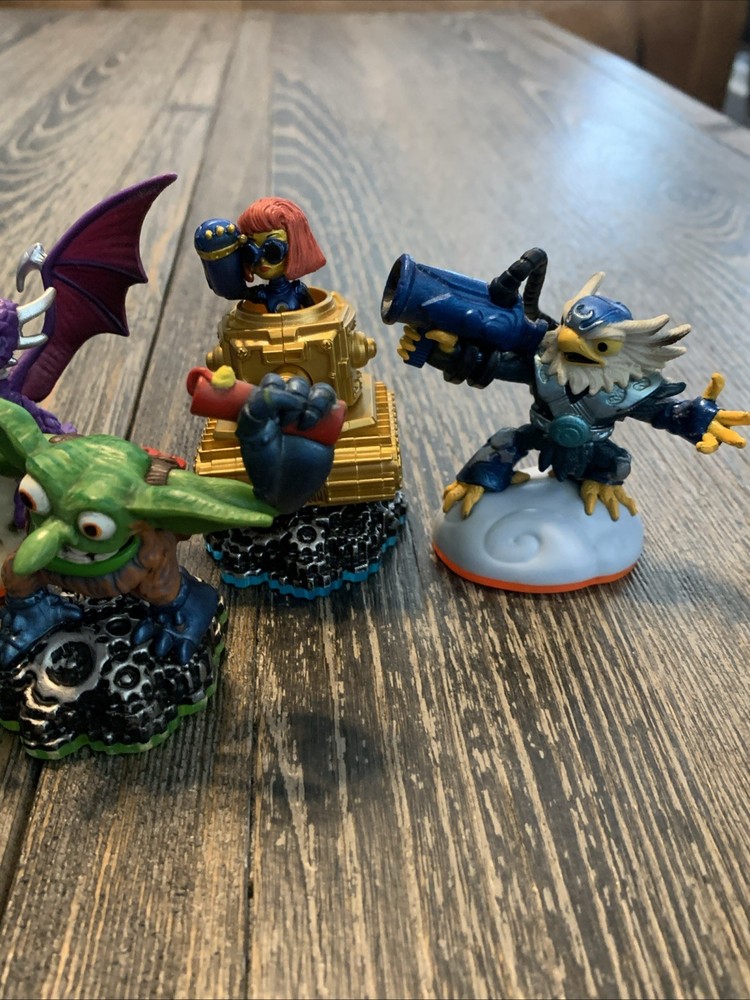 Skylanders Lot of 7 Activision 2011- 2012-2013